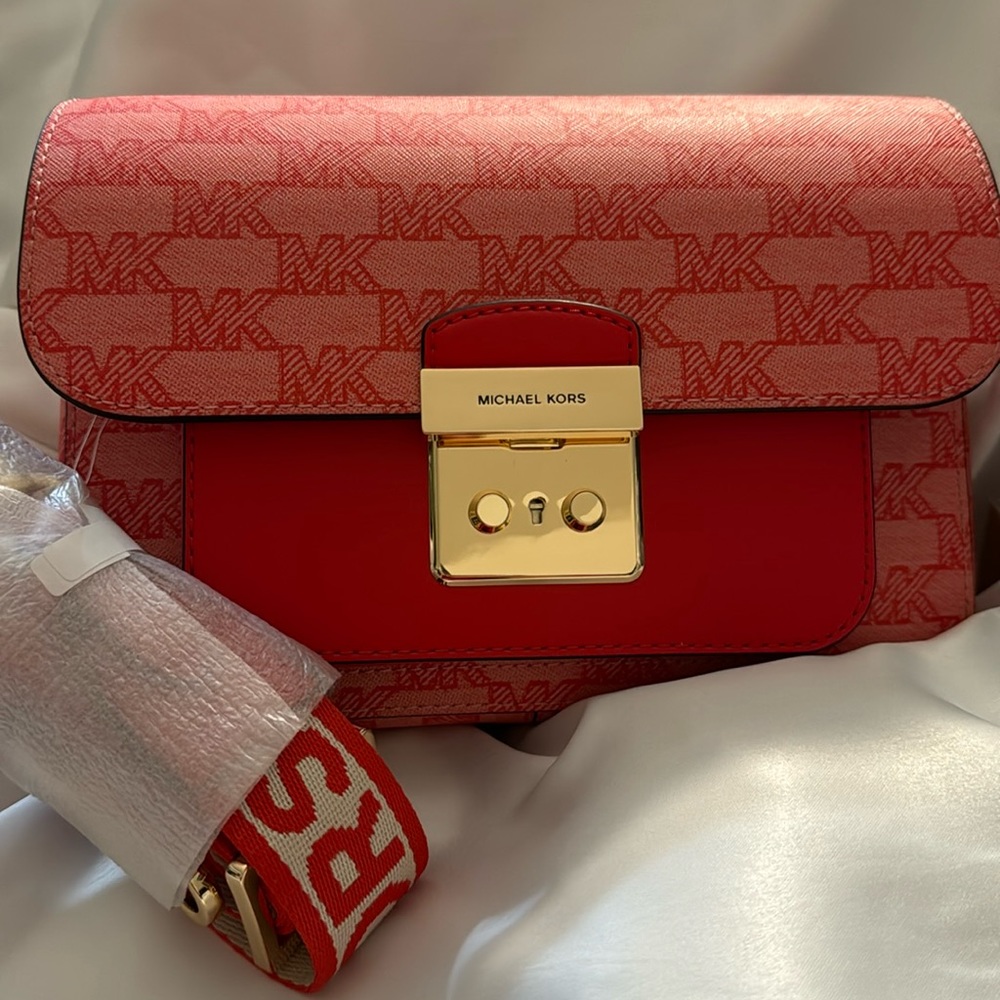 Brandnew MK Sloan Editor Camera Crossbody Bag